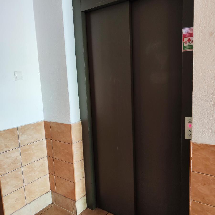 Dolce Vita Zafir Apartman ブダペスト エクステリア 写真